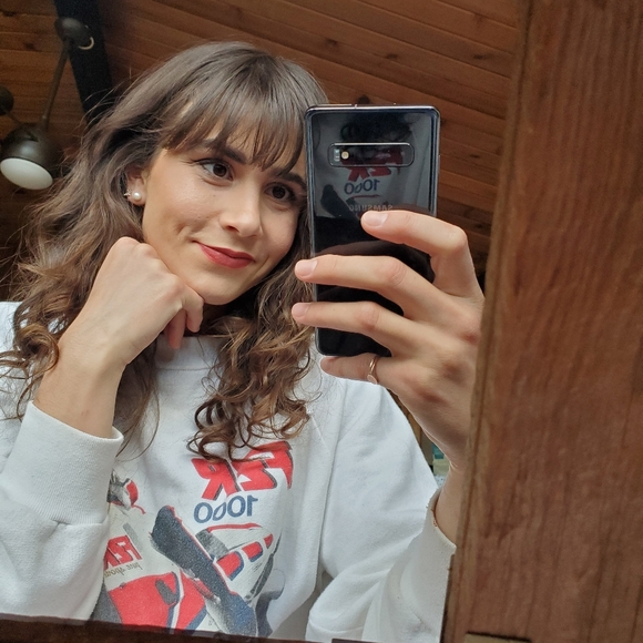 Meet your Posher, Mia - Picture 1 of 1